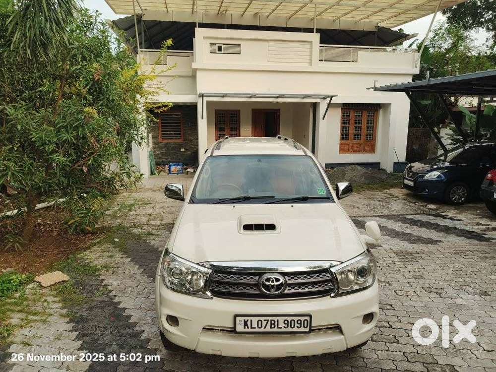 Toyota Fortuner 3.0 4x4 Manual, 2010, Diesel