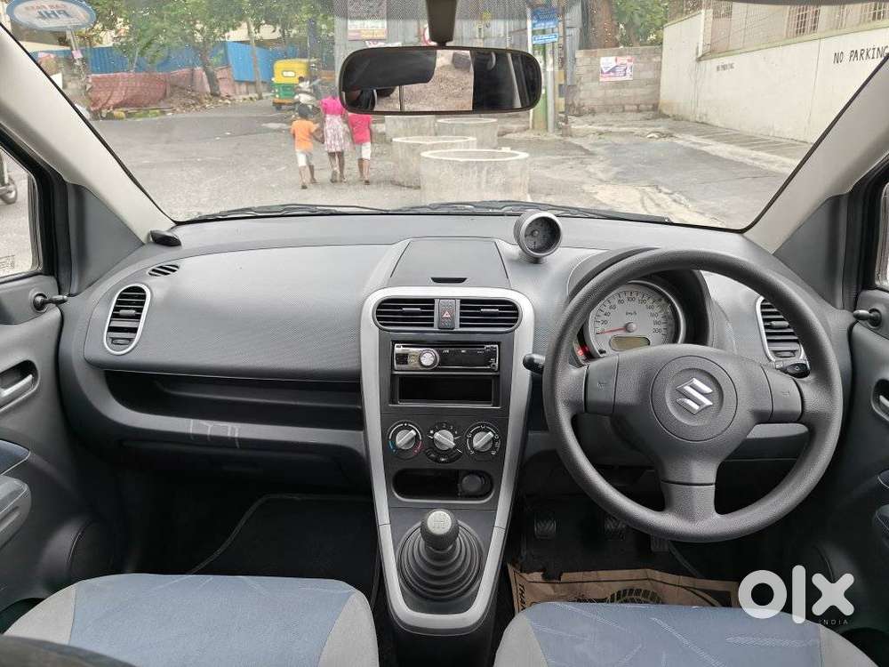Maruti Suzuki Ritz Vxi, 2010, Petrol