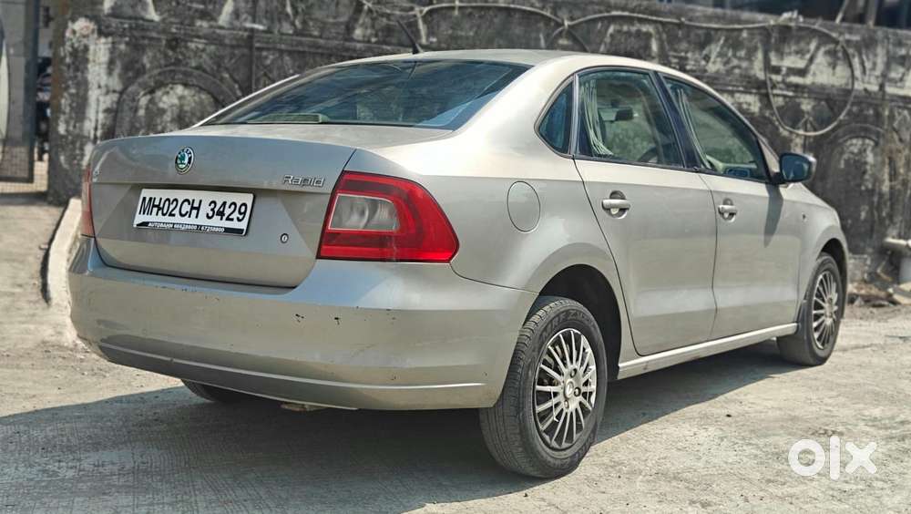 Skoda Rapid 1.6 Mpi Ambition, 2012, Petrol