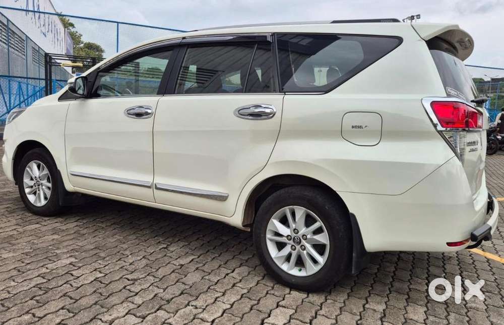Toyota Innova Crysta 2018