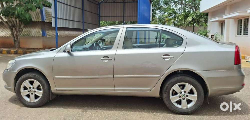 Skoda Laura 2.0 Diesel Manual