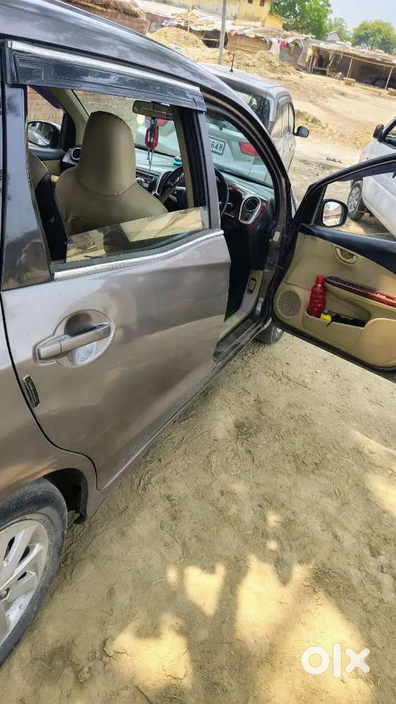Honda Mobilio V I-vtec 2015 Urgent Sale Money Problem