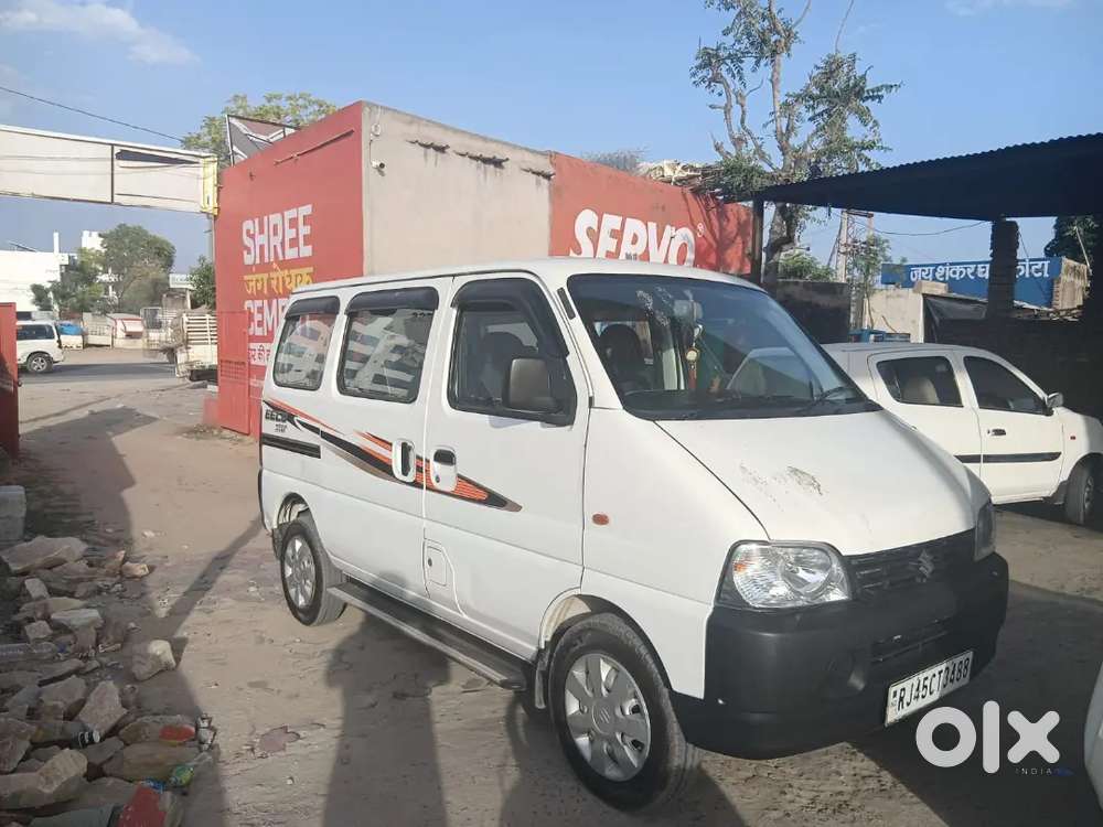 Maruti Suzuki Eeco 2022 Petrol 74000 Km Driven