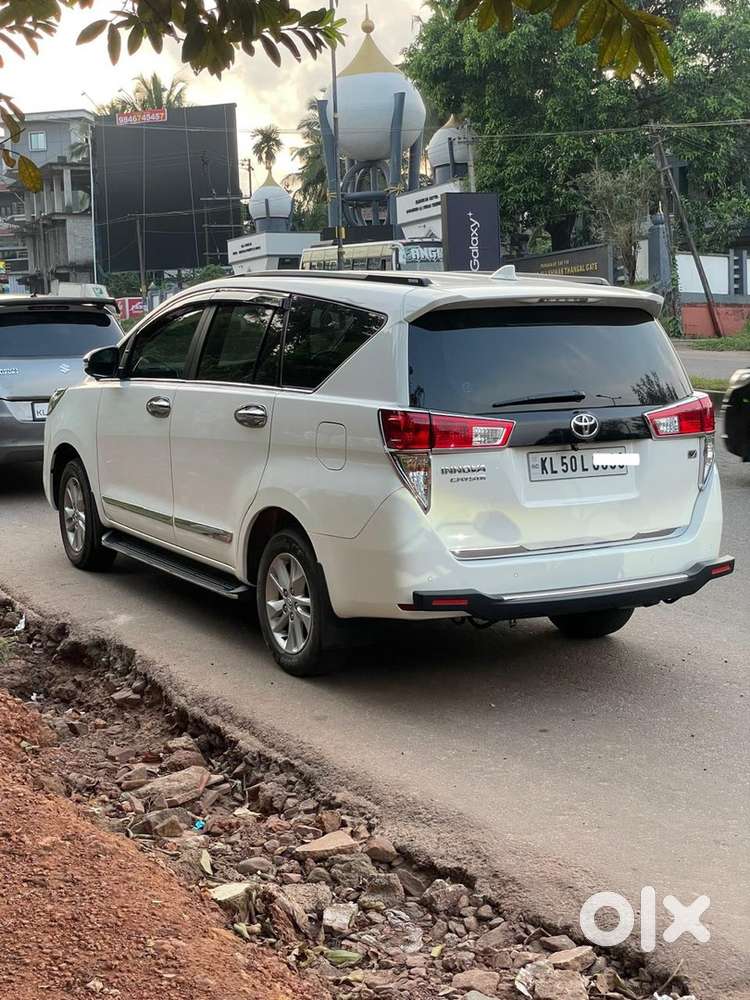 Toyota Innova Crysta Diesel 2023