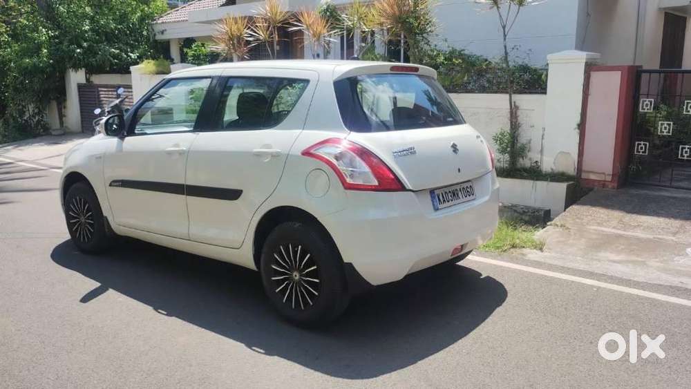 Maruti Suzuki Swift 2011-2014 Vxi, 2012, Petrol