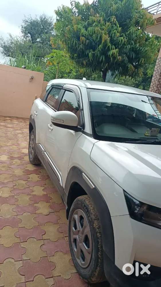 Maruti Suzuki Brezza 2023 Petrol 32000 Km Driven