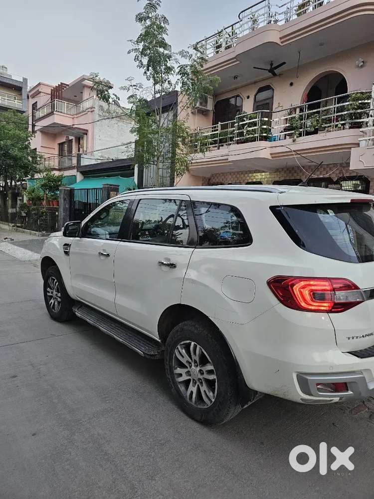 Ford Endeavour 3.2 2018