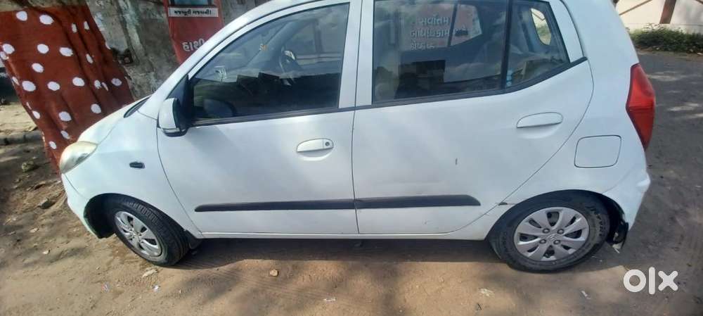 Hyundai I10 Magna  2011  Petrol + Cng  1st Owner  Excellent Condit