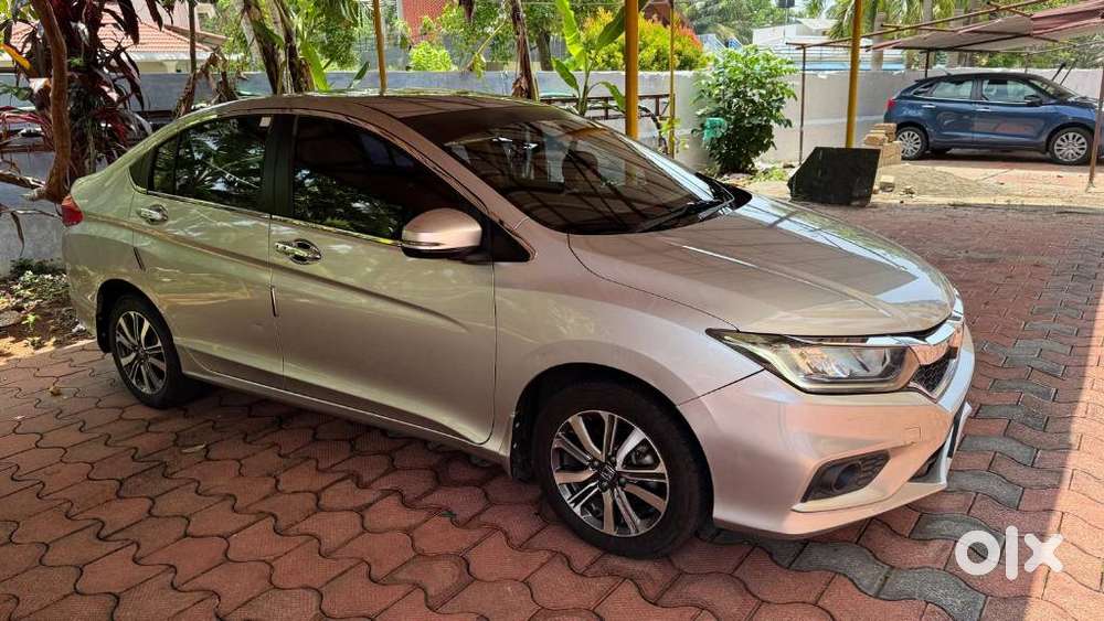 Honda City I-vtec V, 2017, Petrol
