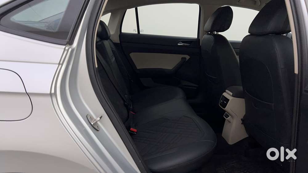 Skoda Slavia Ambition 1.0l Tsi At, 2022, Petrol