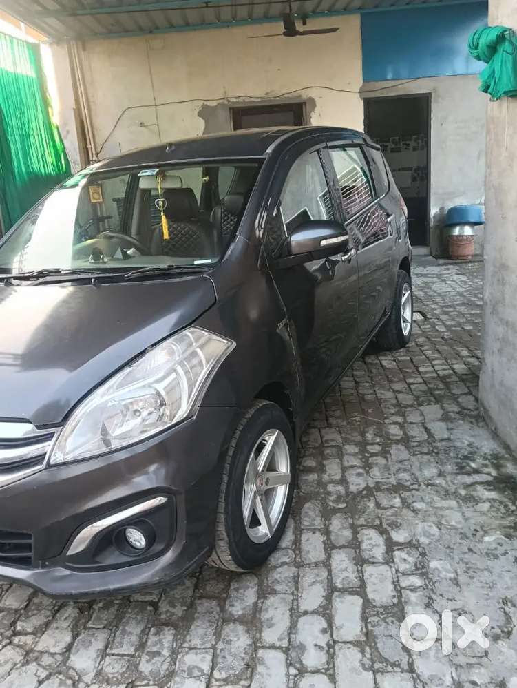 All Working Good Condition Seat Cover New Mating New Alloy Tyre New