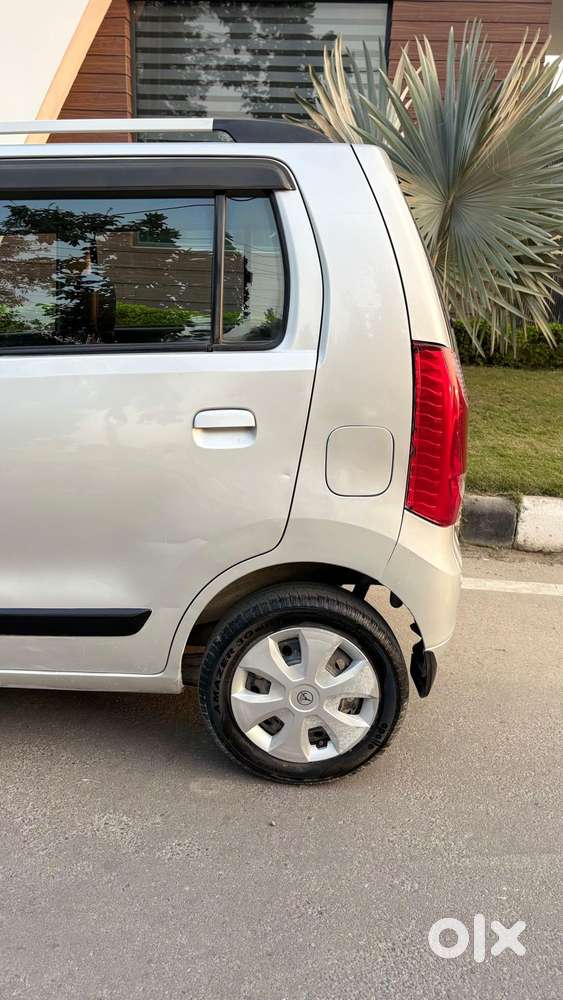Maruti Suzuki Wagon R Vxi, 2011, Petrol