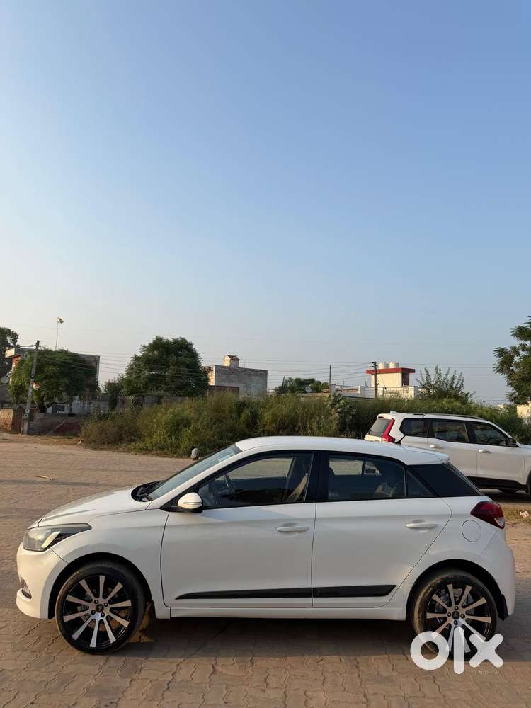 Hyundai I20 Petrol Spotz, 2015, Petrol