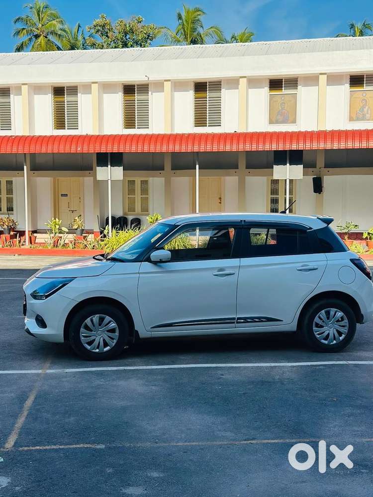 Maruti Suzuki Swift 1.2 Vxi (o), 2024, Petrol