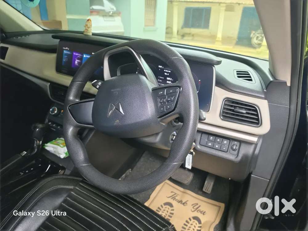 Mahindra Xuv700 Ax5 At 2022