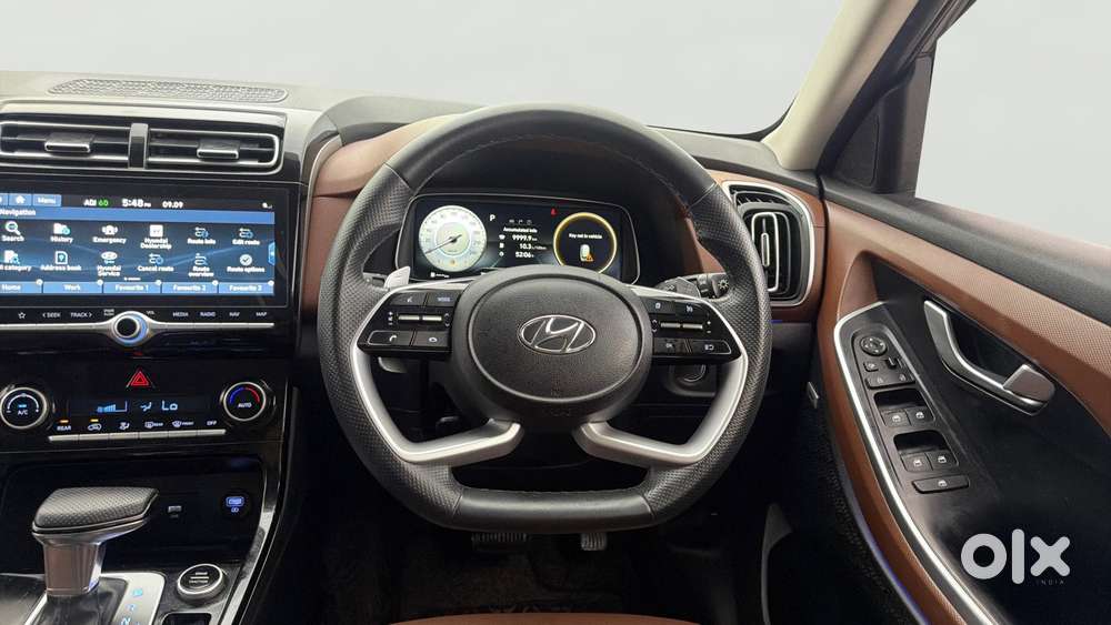 Hyundai Alcazar 2.0 Signature (o) Petrol At 6 Str, 2022, Petrol