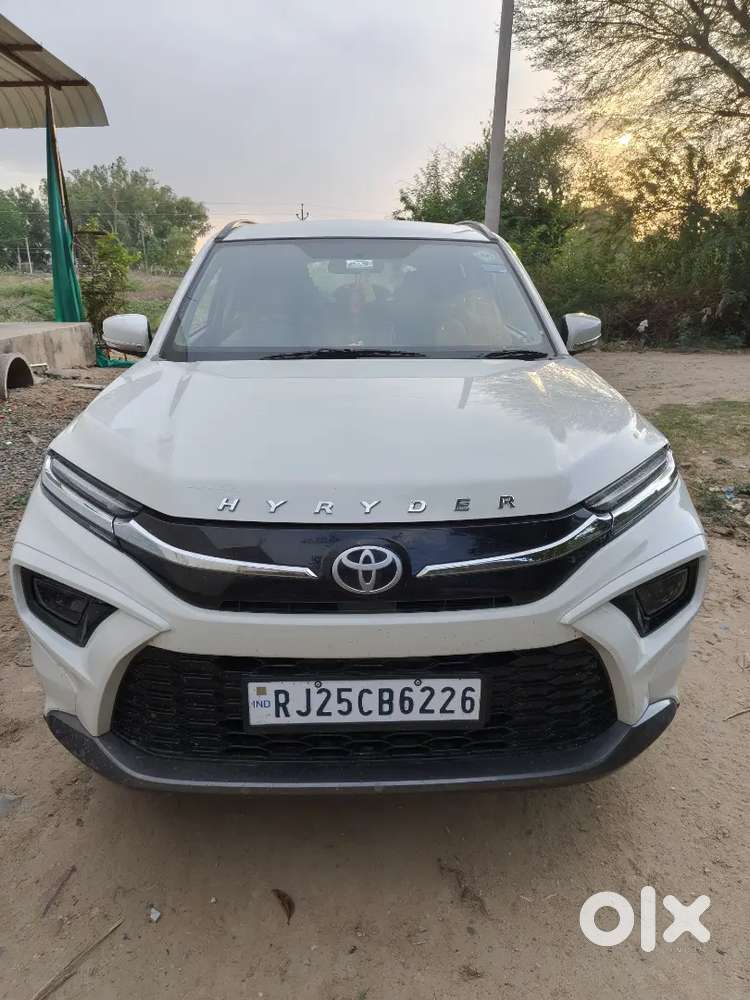 Toyota Urban Cruiser Hyryder 2026 Cng & Hybrids 4200 Km Driven