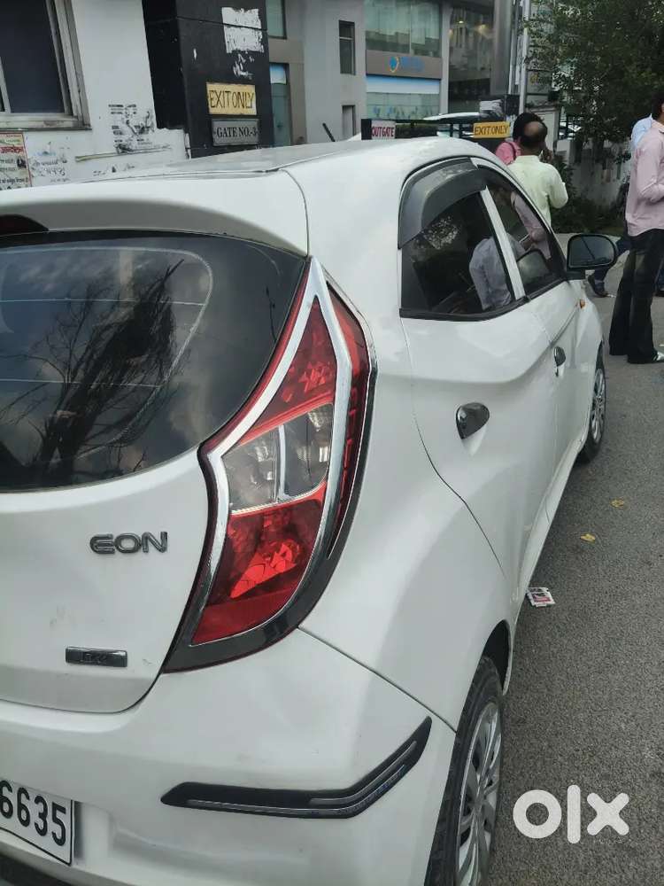 Hyundai Eon Magna 2015