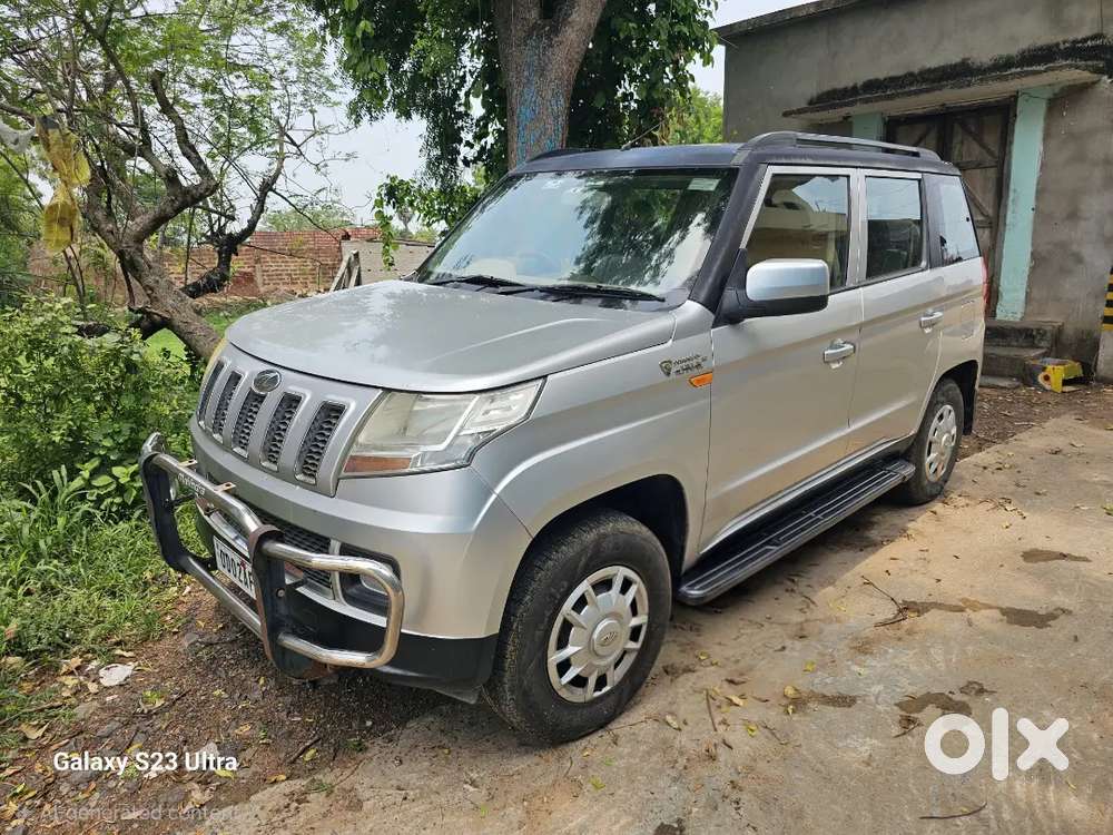 Mahindra Tuv 300