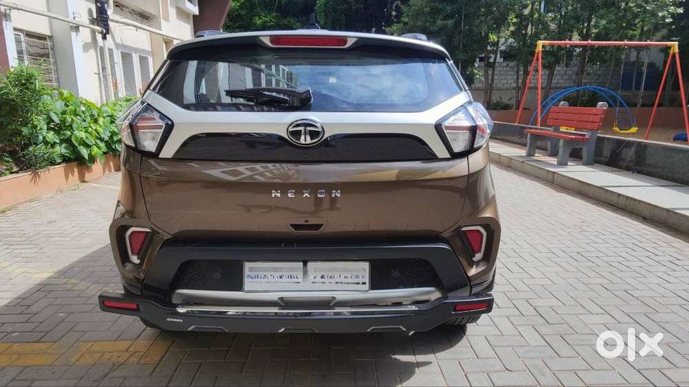 Tata Nexon Xza+ Premium Jet Edition 1.2 Amt Turbo Petrol