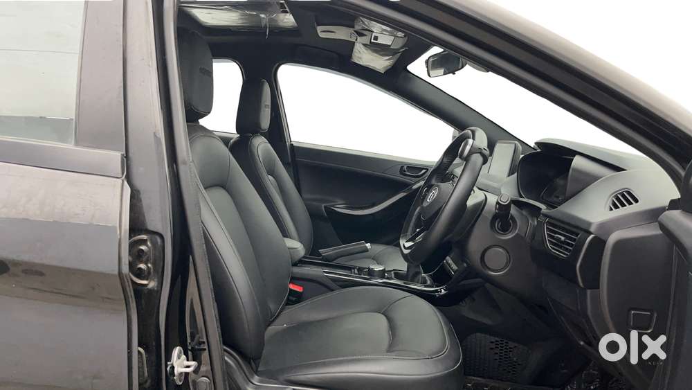 Tata Nexon 1.2 Revotron Xz Plus (l) Dark Edition, 2023, Petrol