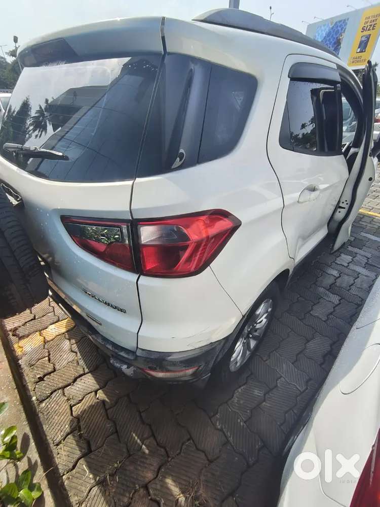 Ford Ecosport 1.5 Tdci Titanium Mt  2015  Diesel  Manual 1.77 Lakh