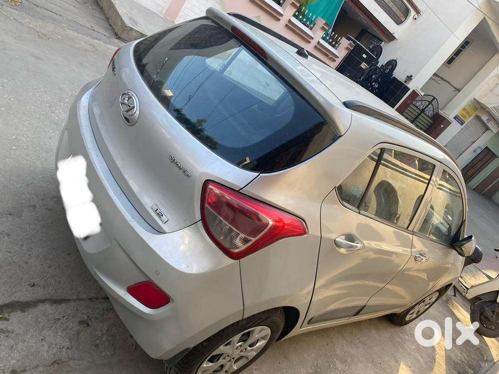 Hyundai Grandi10 Silver Petrol For Sale