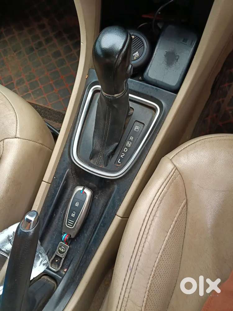 Gadi Full Service Record Kr Sath Hai