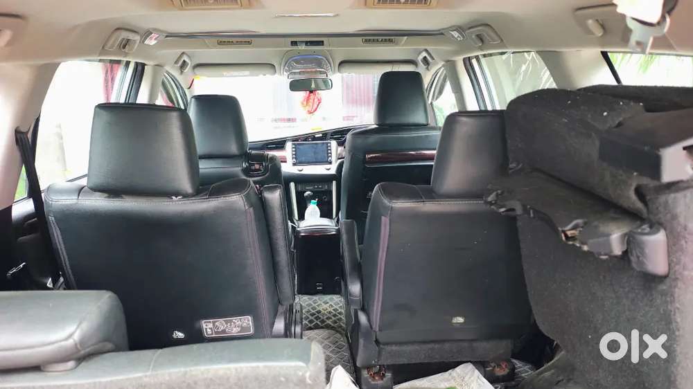 Toyota Innova Crysta 2022 Variant 2.4 Zx 7 Str