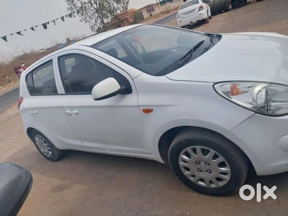 Hyundai I20 2011 Cng & Hybrids 30000 Km Driven