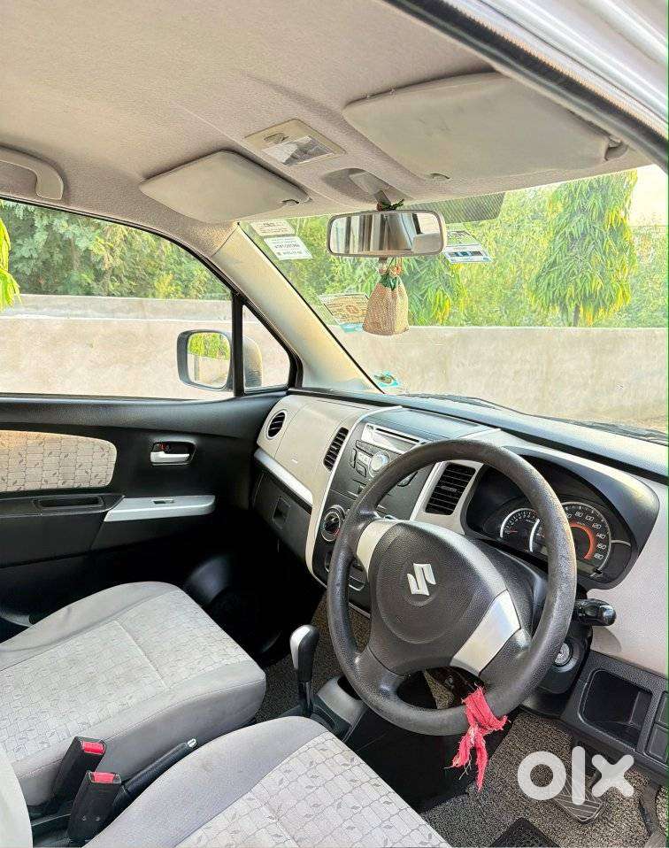 Maruti Suzuki Wagon R Vxi Amt1.2, 2016, Petrol