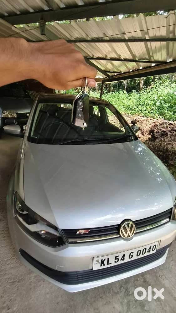 Volkswagen Polo 2015 Car