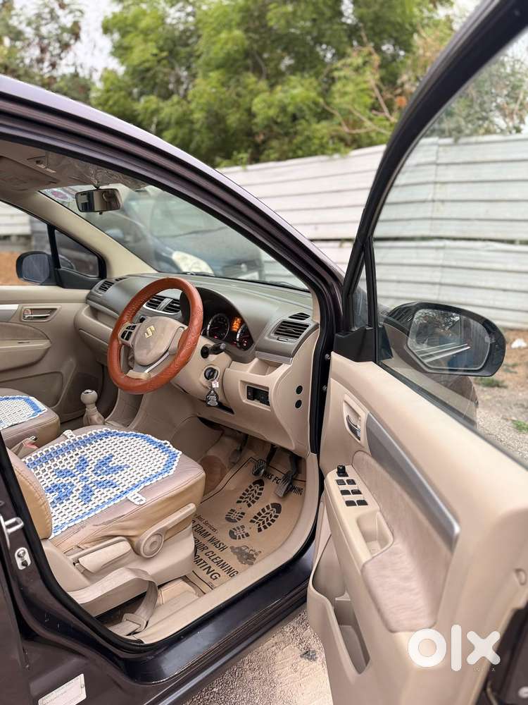 Maruti Suzuki Ertiga Zxi, 2013, Petrol