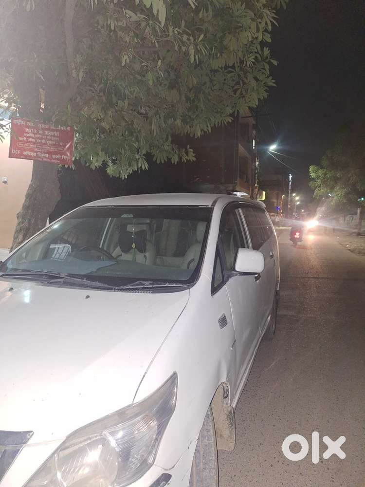 Toyota Innova Diesel 2014
