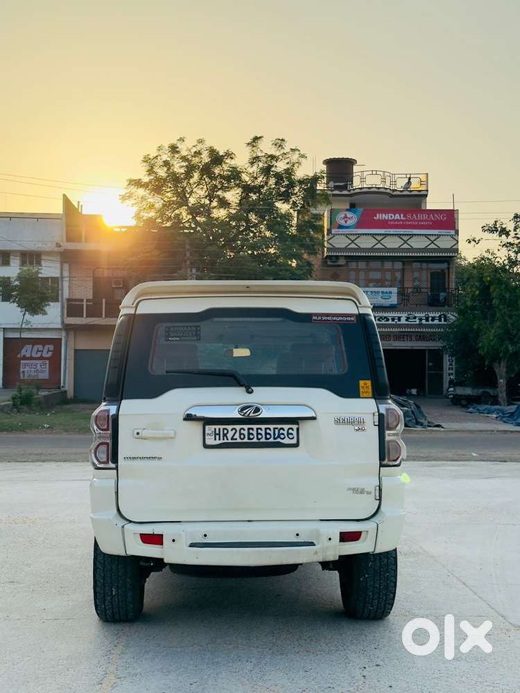 Mahindra Scorpio 2017 S10  Top Model