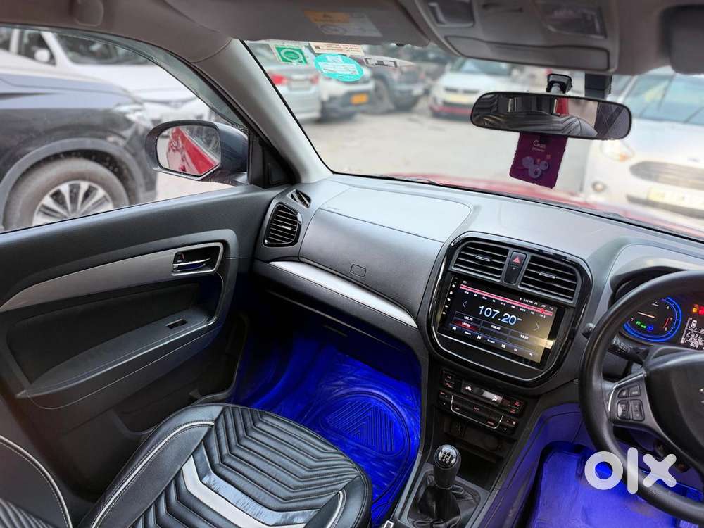 Maruti Suzuki Brezza Zdi+ Dual Tone, 2017, Diesel