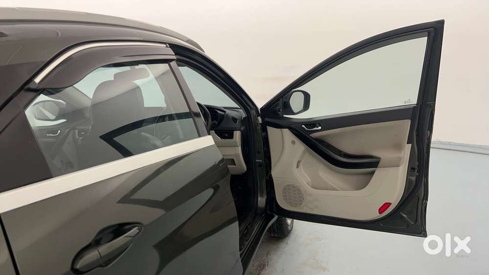 Tata Nexon 1.2 Revotron Xz, 2020, Petrol