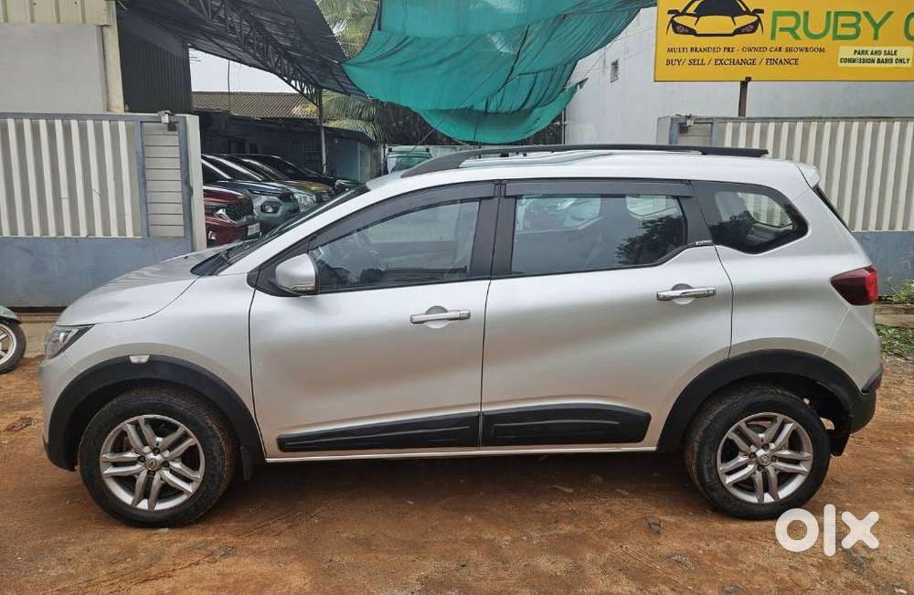 Renault Triber Rxz, 2020, Petrol