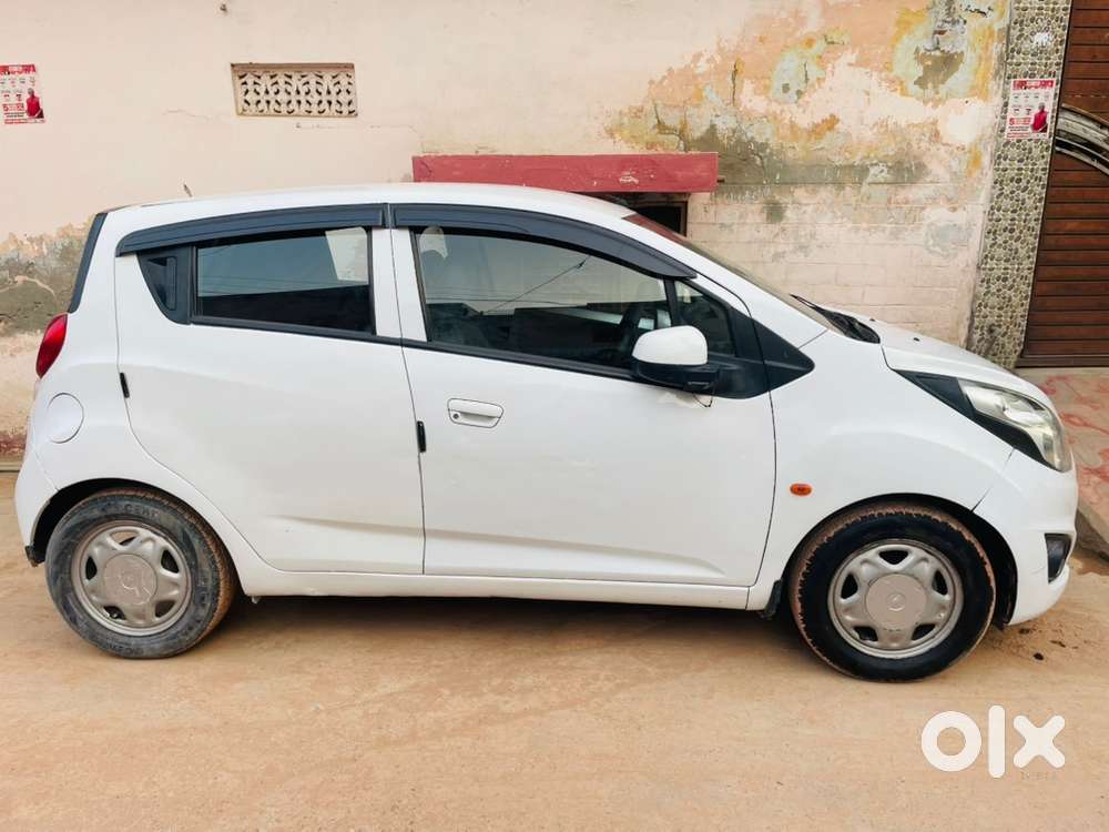 Chevrolet Beat Petrol 2016