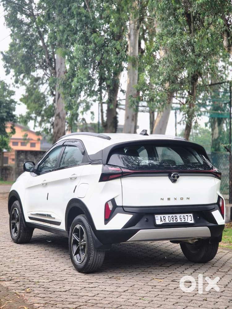 Tata Nexon Creative Plus S 1.2 Revotron Petrol 6 Mt, 2025, Petrol