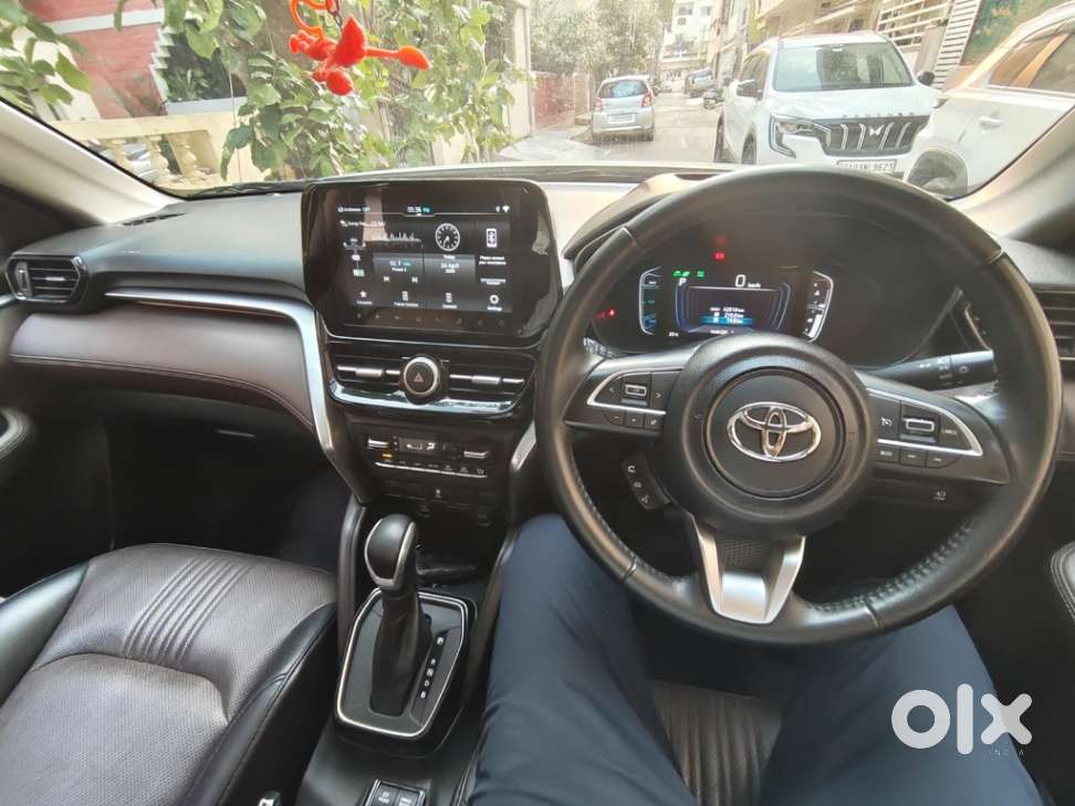 Toyota Urban Cruiser Hyryder V Hybrid Aero Edition, 2023, Petrol