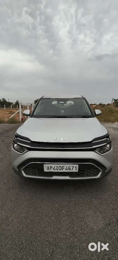 Kia Carens Premium 2024