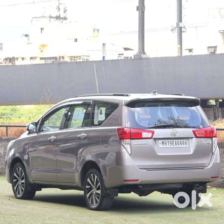 Toyota Innova Crysta [2020-ongoing] 2.7 Zx At 7 Str, 2022, Petrol
