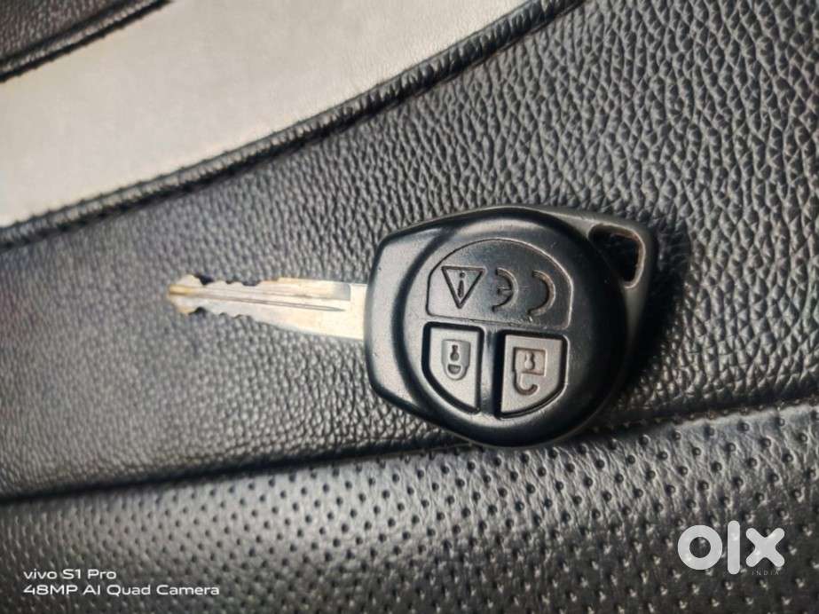 Maruti Suzuki Swift Vxi 1.2 Abs Bs-iv, 2019, Petrol