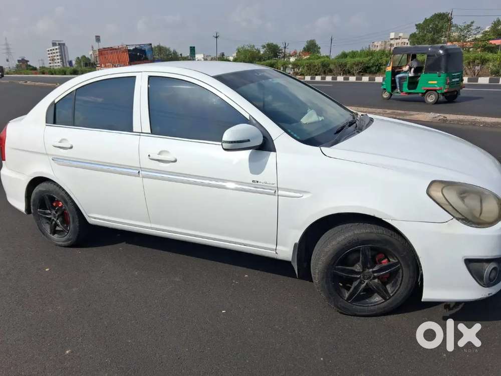 Hyundai Verna 2010 Cng & Hybrids 170000 Km Driven