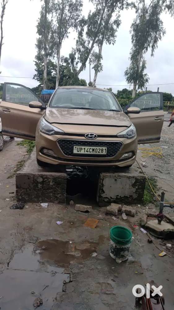 Hyundai I20 Asta 2015 Dual Tone