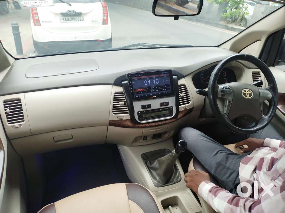 Toyota Innova 2.5 Vx 8 Str Bs-iii, 2013, Diesel