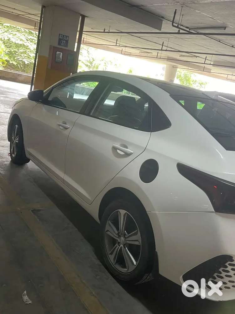 Verna 1.6  High-end Automatic