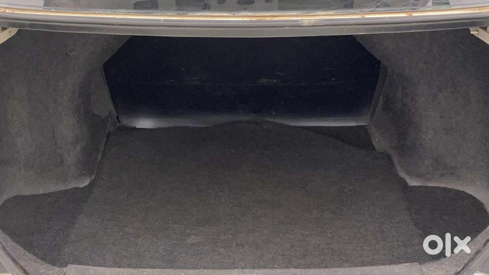 Nissan Sunny Xv, 2013, Petrol