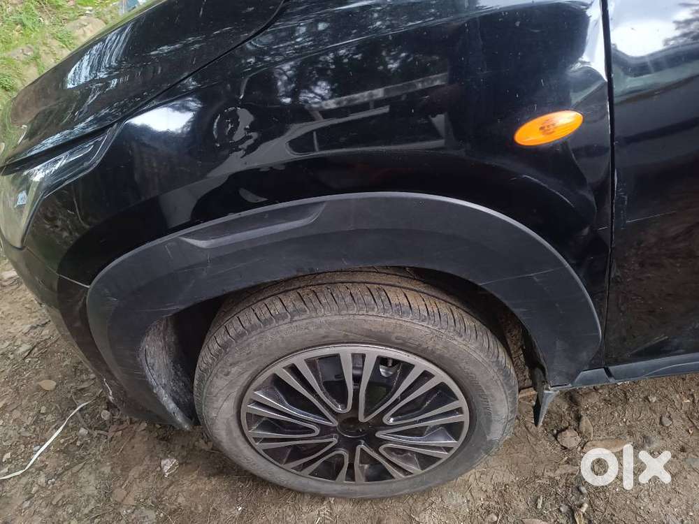 Nissan Magnite Xe  Converted Into Xl 2024 Petrol Manual